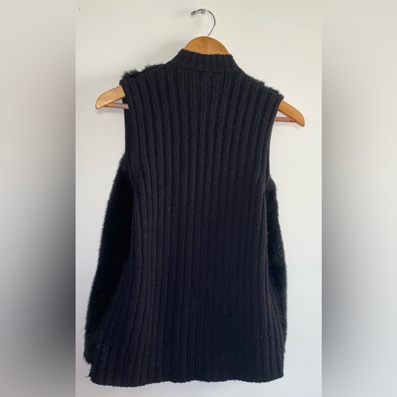 Caribbean Pacific Faux Fur Vest Size Small - Picture 2 of 5